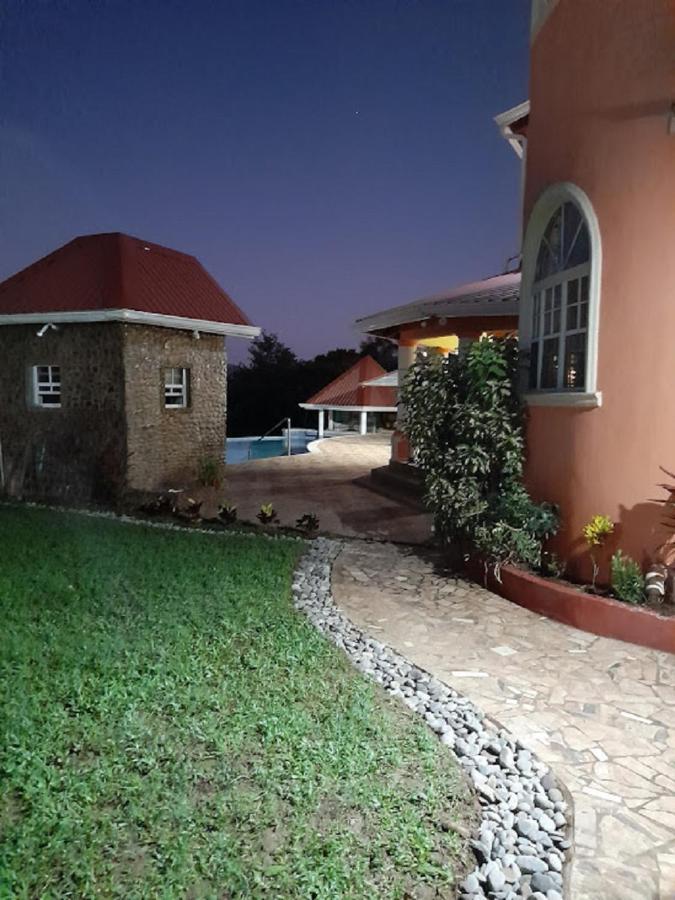 Eden Crest Villa Anse La Raye Exterior foto